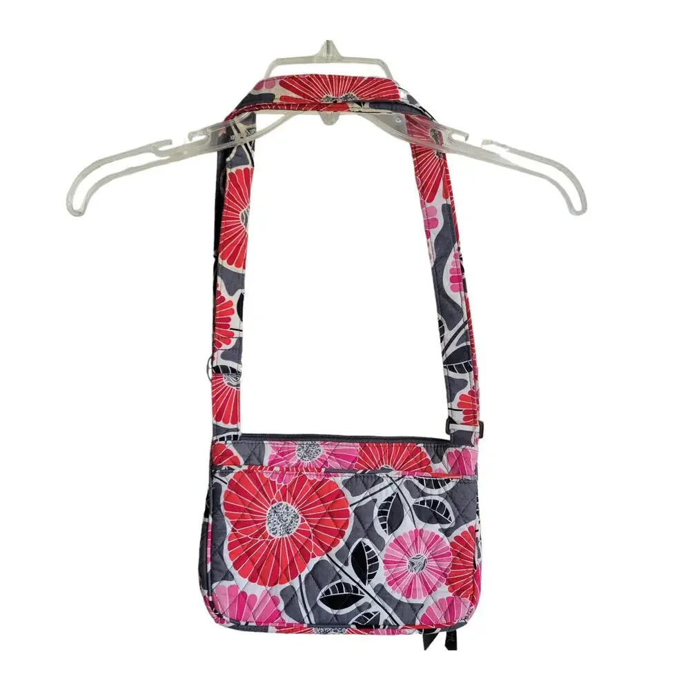 Vera Bradley Woman's Crossbody Purse Small Cheery Blossom Pattern‎